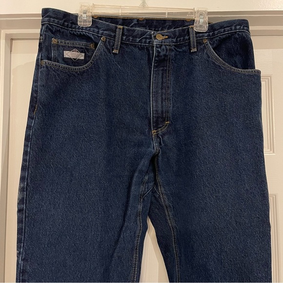 Diamond Gusset Relaxed Fit Jean. Size 40x32 - Picture 5 of 10